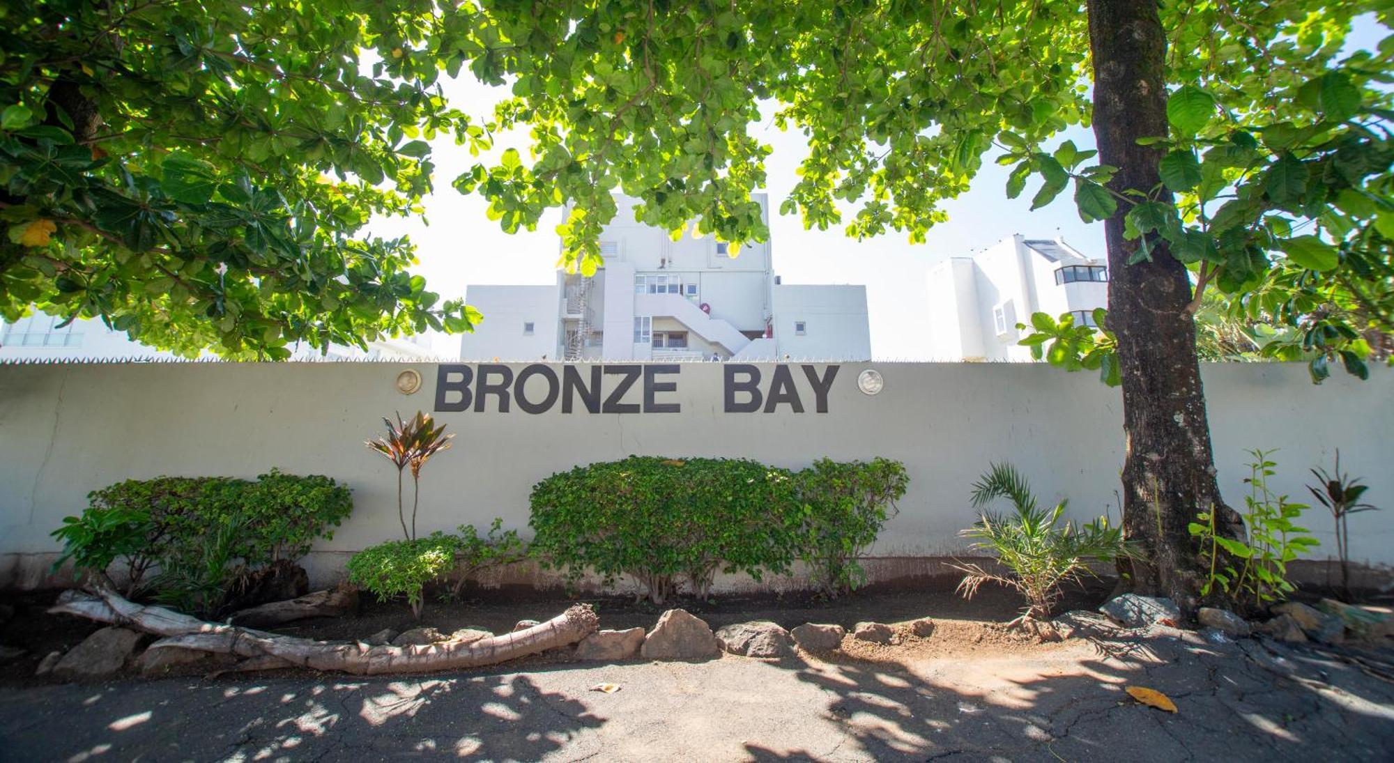 דירות דורבן 16 Bronze Bay מראה חיצוני תמונה